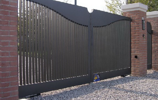 Купить новые ворота Абакан откатные в Черногорске по цене от 84736 руб