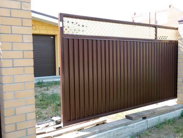 Эстетика и Надежность: Ворота Grand Line для Вашего Дома в Черногорске от 37920 руб